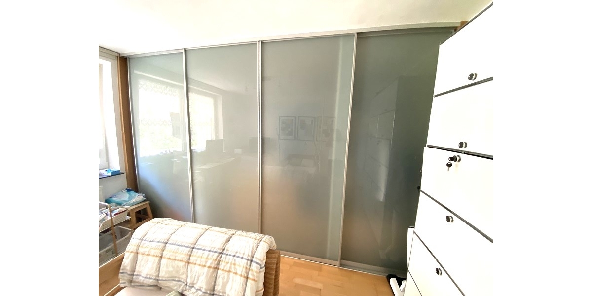 Schrank im Schlafzimmer