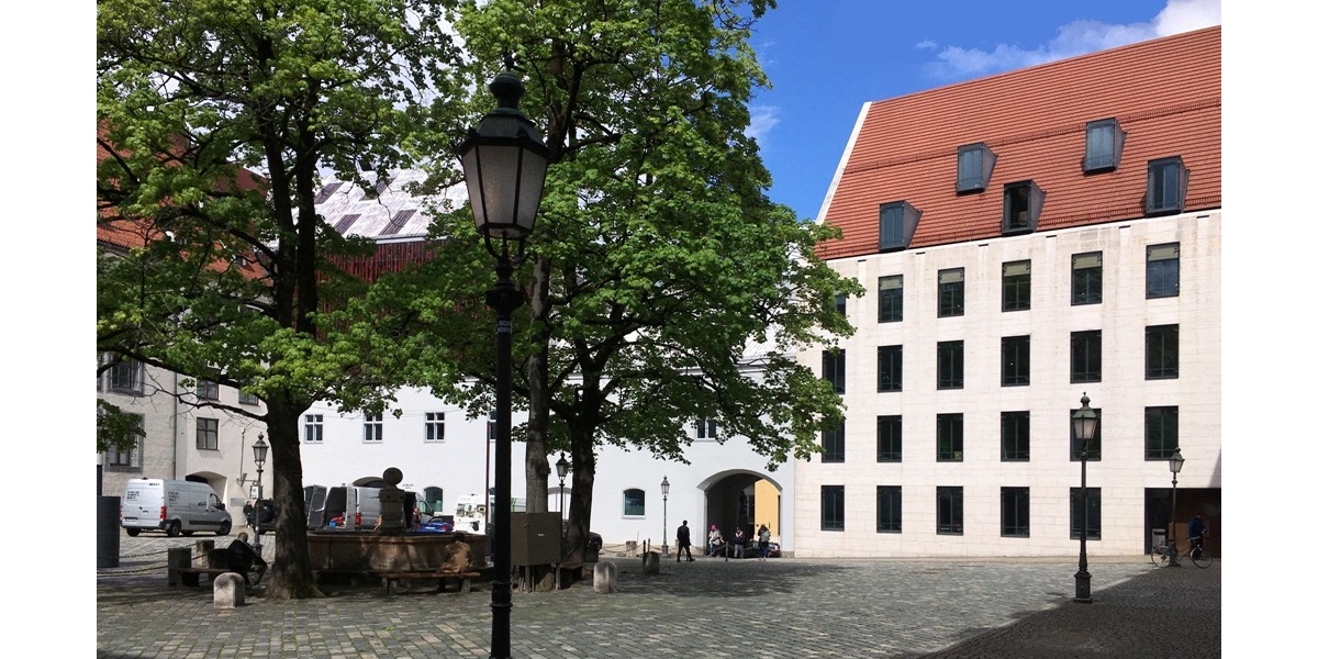 Zentral in München: moderne Wohnung im alten Hof in Erbpacht - Etagenwohnung München Altstadt-Lehel | Angebot:27082976