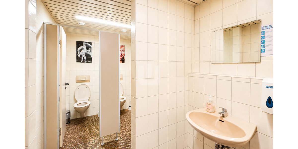Damen-Toilette KG