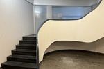 Möblierte 2-Zimmerwohnung im 5. Stock mit Fernblick und einzigartiger Dachterrasse im Kultbau mitten in Schwabing - Etagenwohnung München Schwabing-Freimann | Angebot:26663191